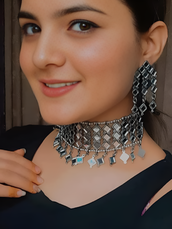 Mirror Majesty Choker Set