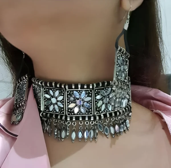 Vintage Choker Set
